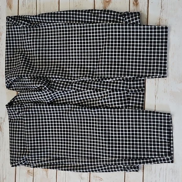 Old Navy Pixie Black and White Window Pane Check Pants - Picture 3 of 14
